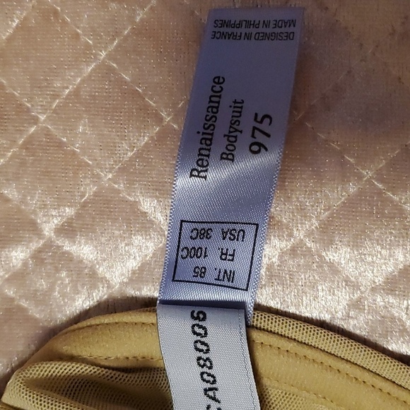 LE MYSTERE Seamless Firm Control 38C Multiposition Straps - Picture 8 of 9